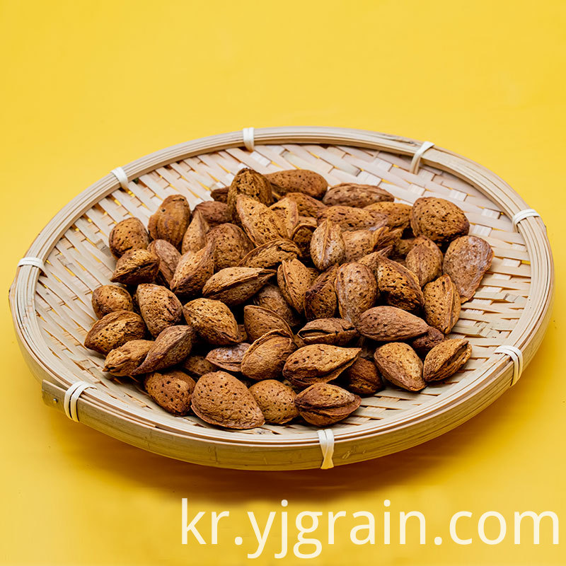 Badam Natural Nuts